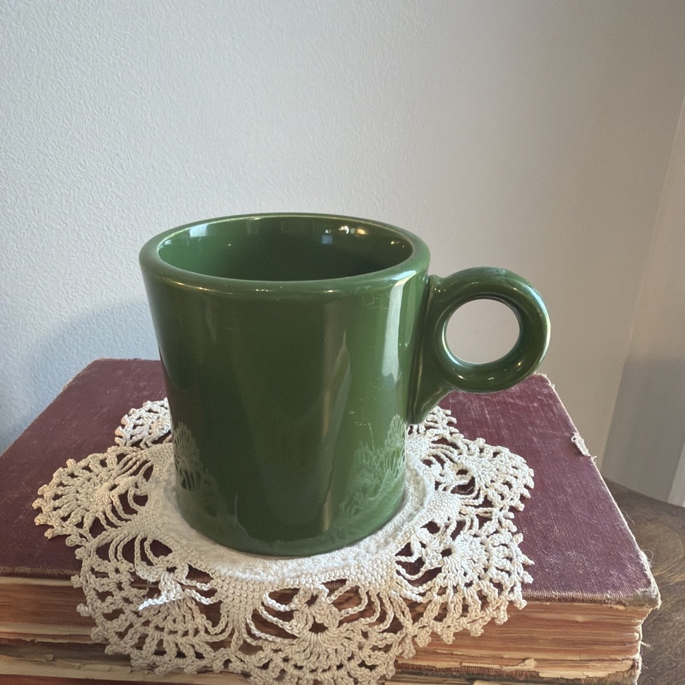 Vintage Fiestaware - 1950s Tom & Jerry coffee mug - forest green O-ring Fiesta